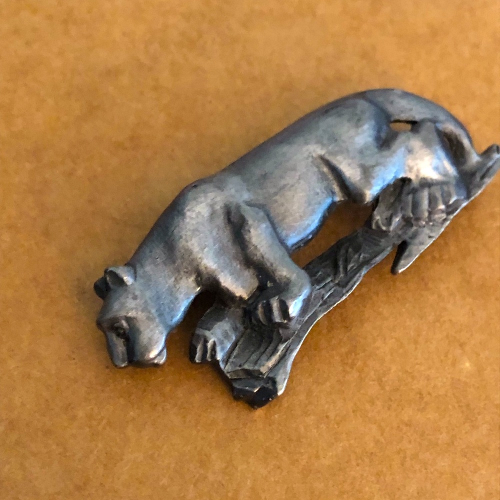 Vintage Silver Lion/Tiger Pin Brooch Like New